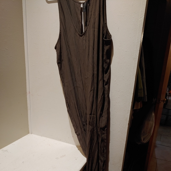 Olive green pants romper - Picture 5 of 5